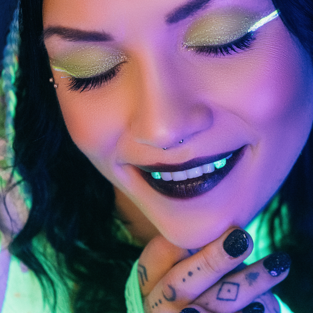 Blacklight Single
